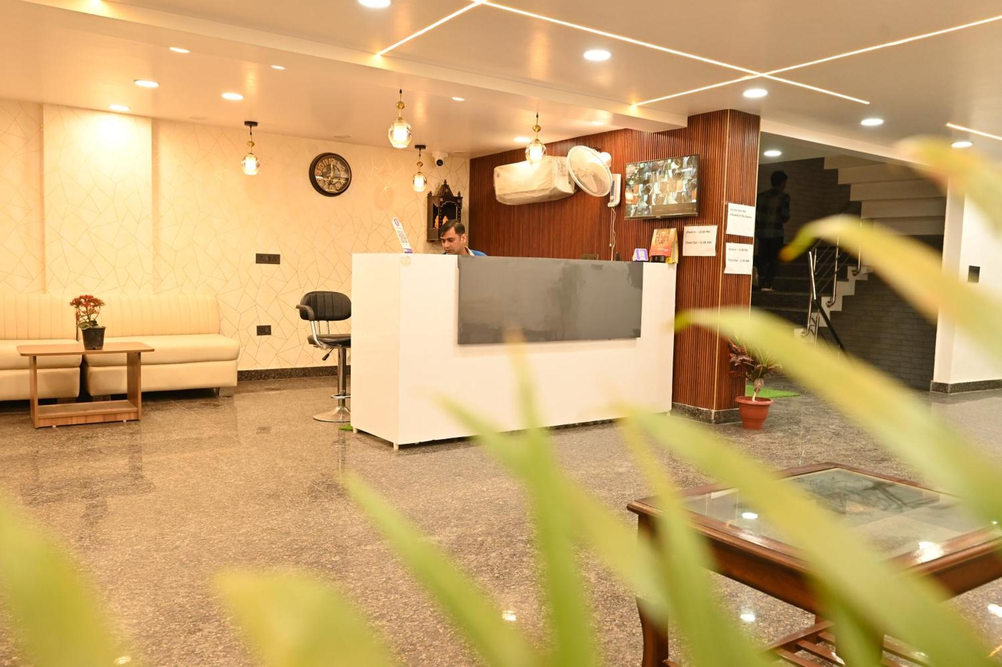 Hotel Down Town Paschim Vihar Delhi Kültér fotó