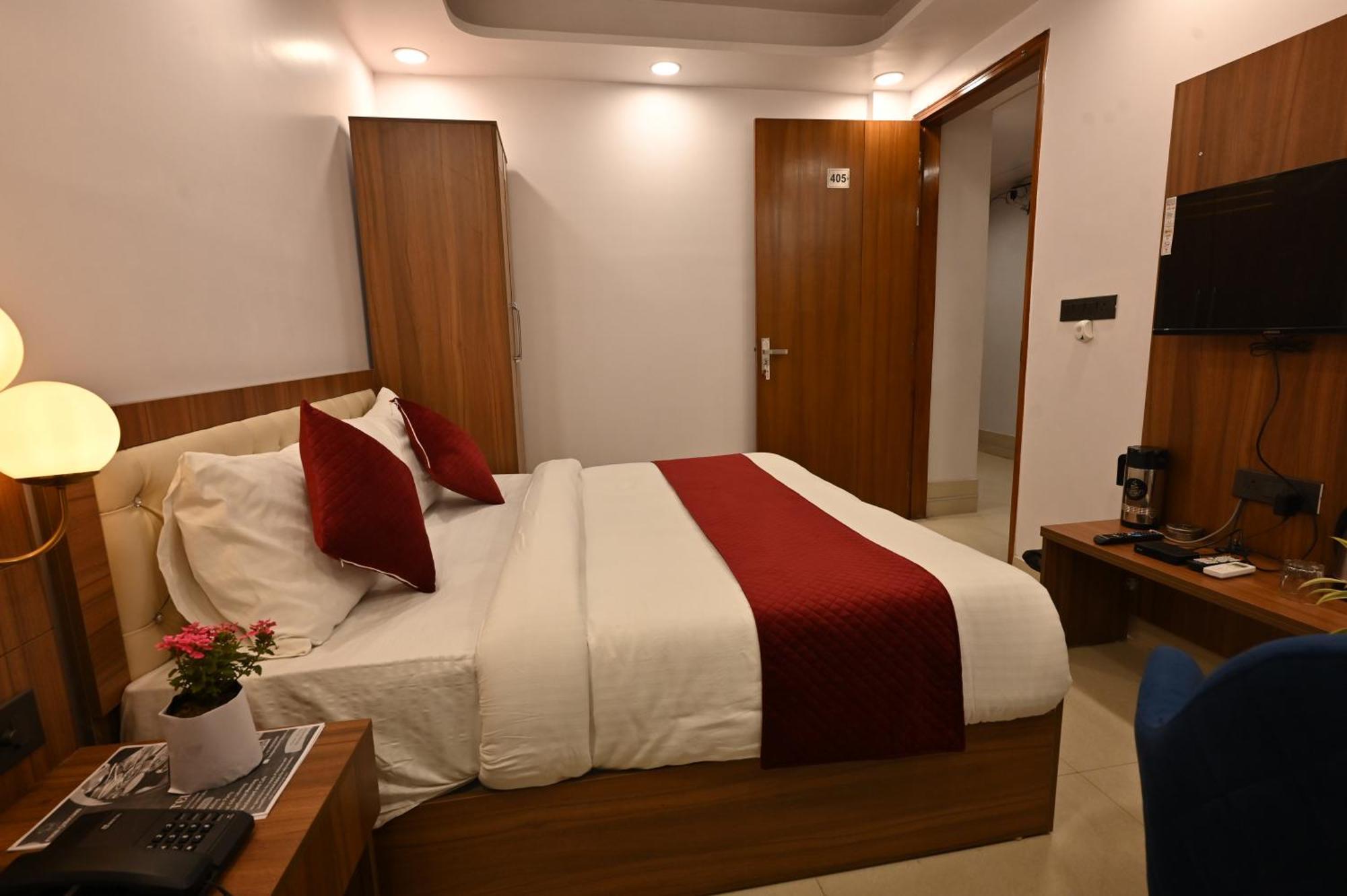 Hotel Down Town Paschim Vihar Delhi Kültér fotó