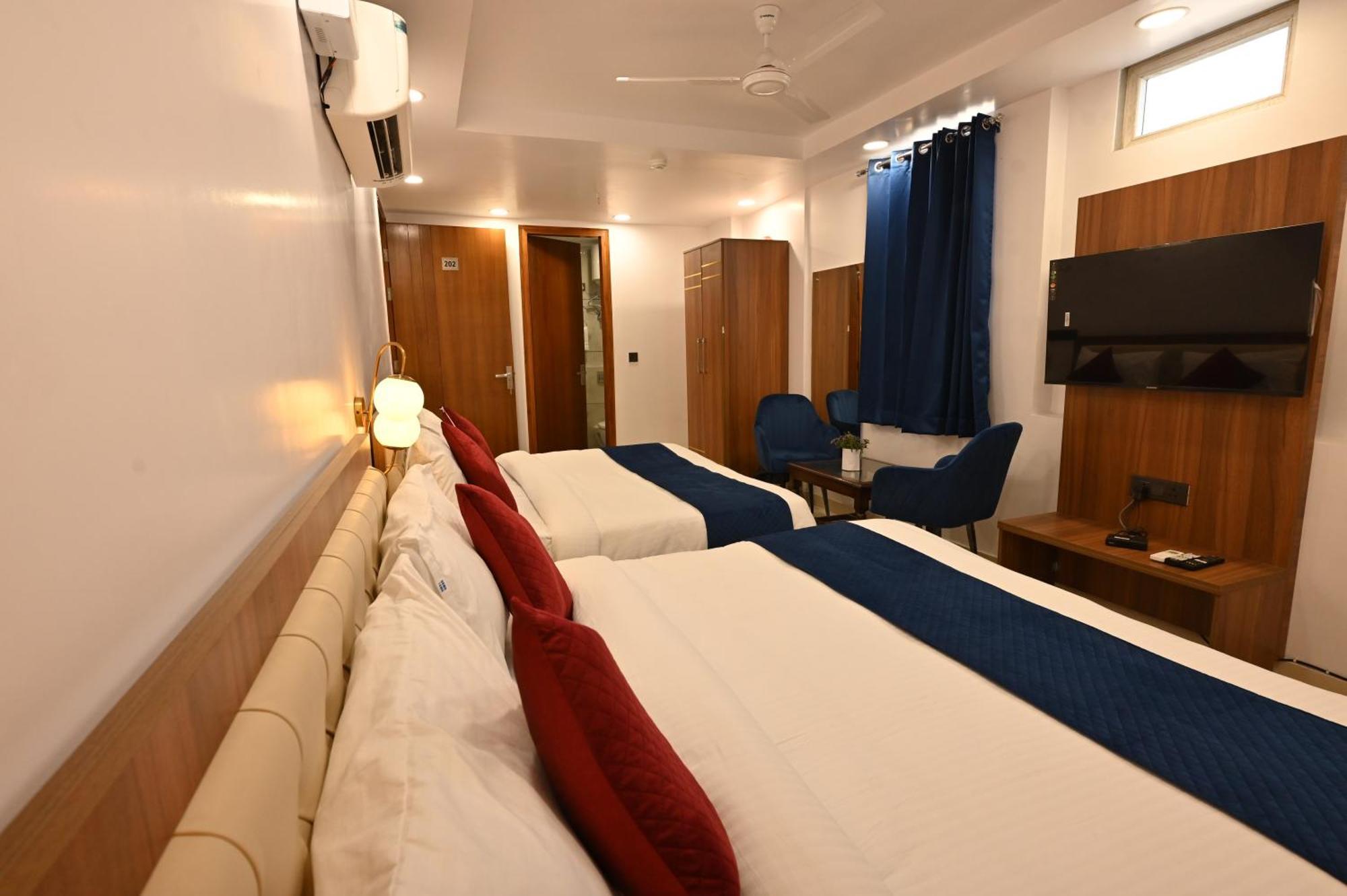 Hotel Down Town Paschim Vihar Delhi Kültér fotó