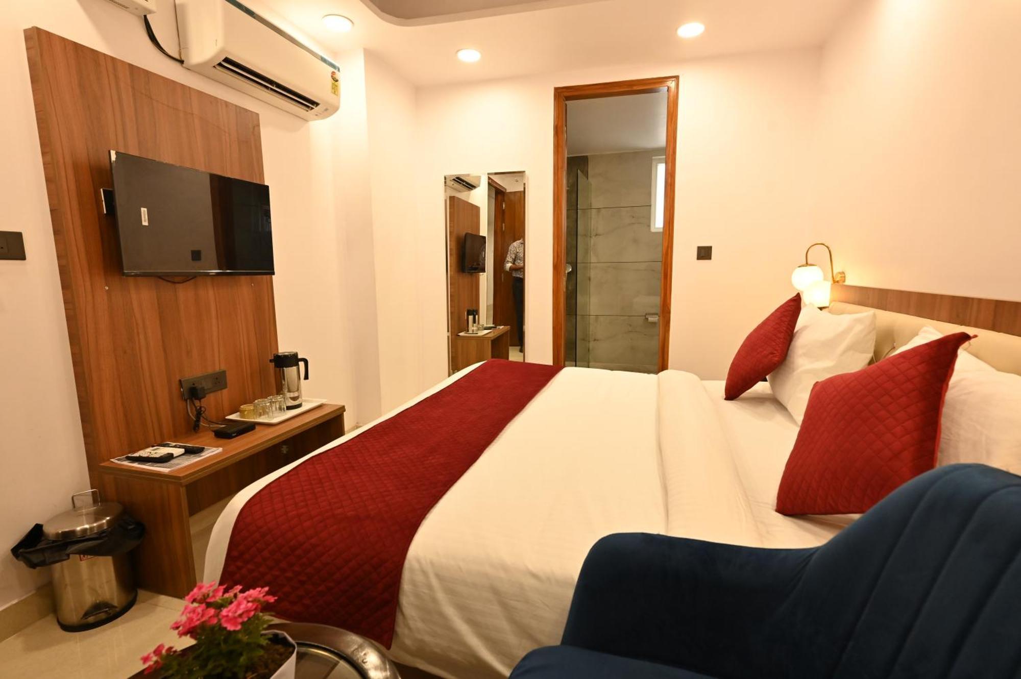 Hotel Down Town Paschim Vihar Delhi Kültér fotó