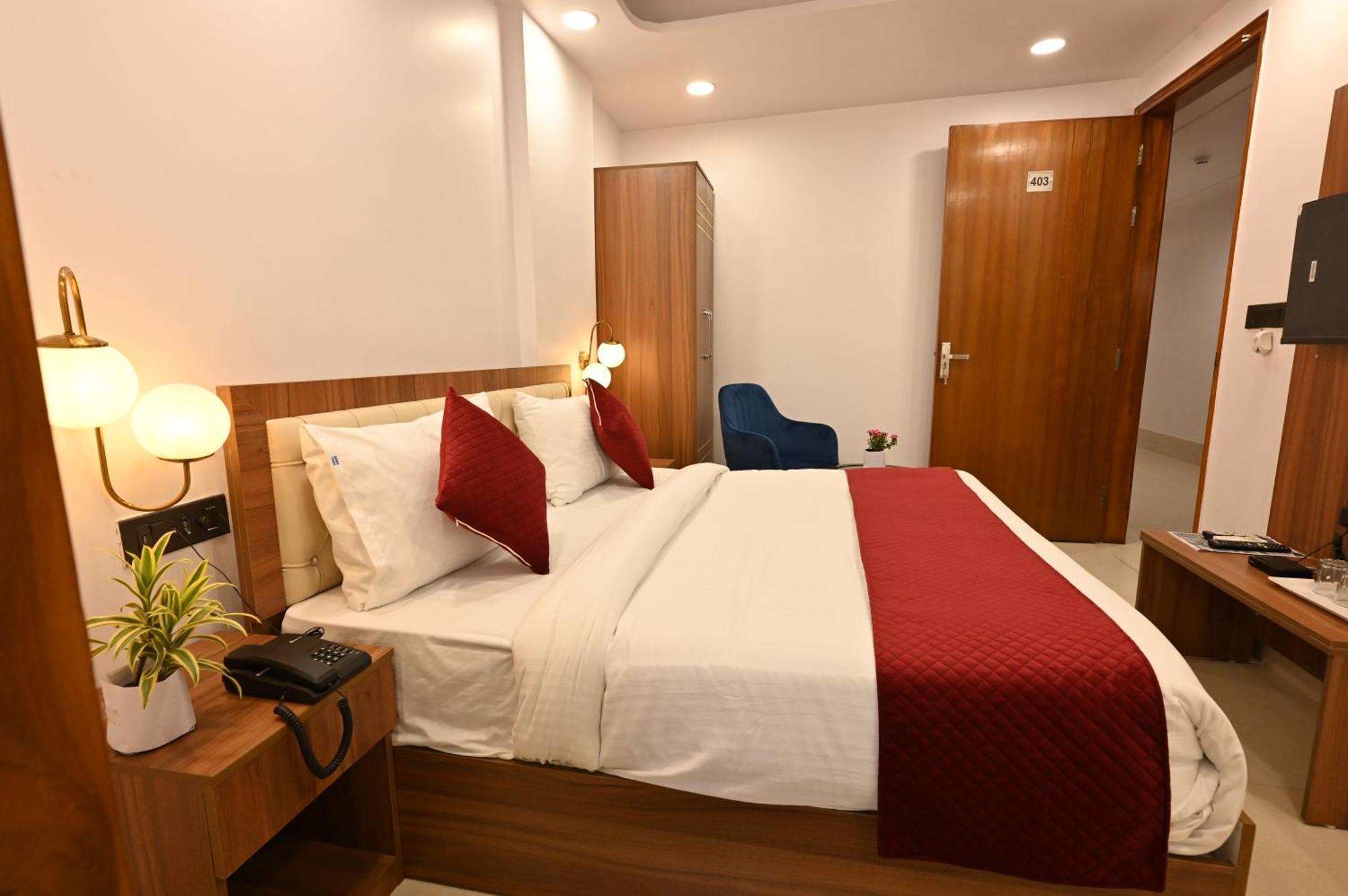 Hotel Down Town Paschim Vihar Delhi Kültér fotó